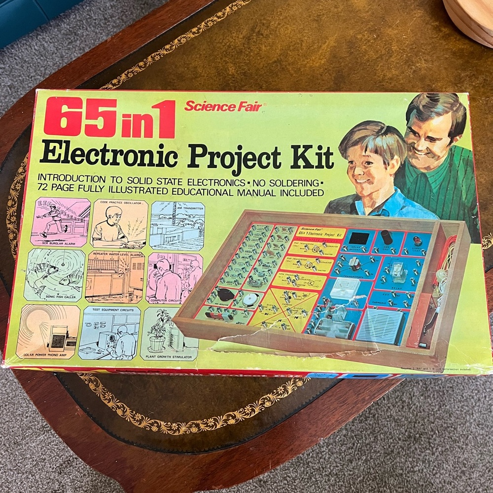 Science Fair 65-in-1 Electronic Project Kit